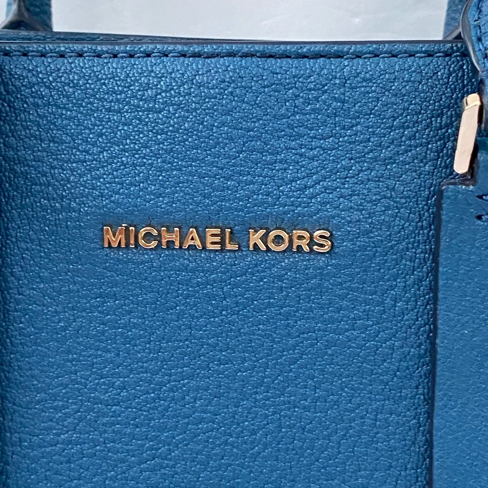 NOWT Michael Kors Teal Mini Bag with Gold Chain $328 Retail - Picture 4 of 4
